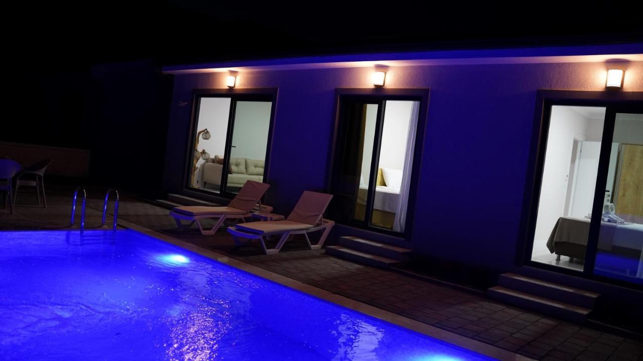 İki Yatak Odalı Villa